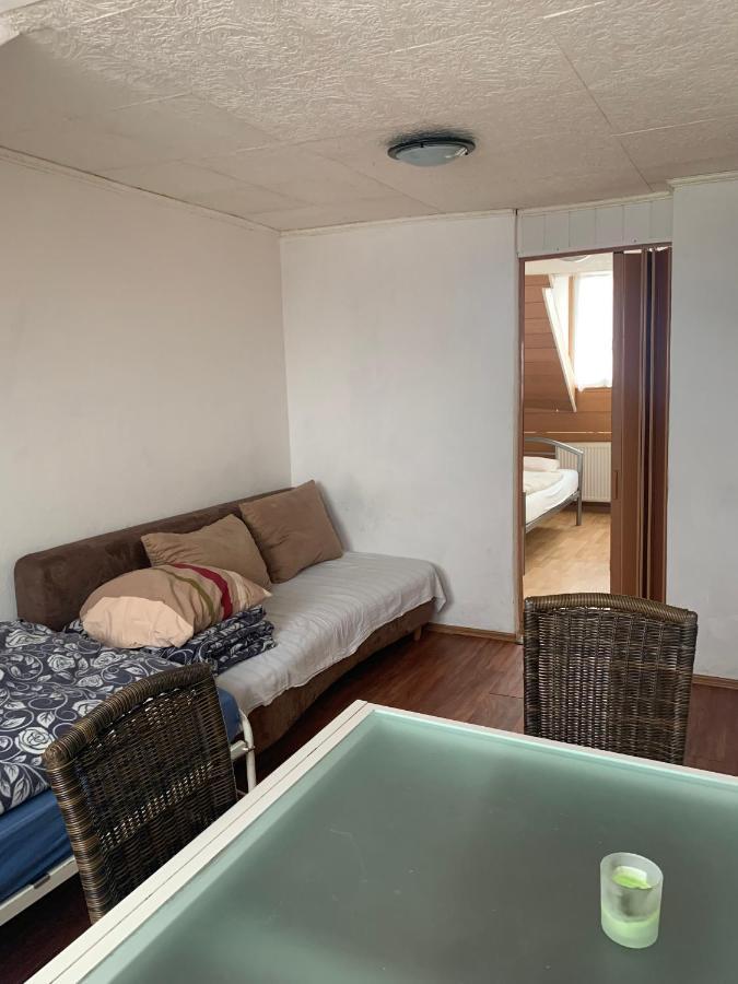 Dachgeschoss Hof Apartment Krefeld Exterior photo