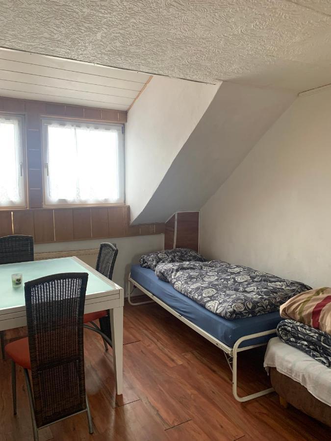 Dachgeschoss Hof Apartment Krefeld Exterior photo
